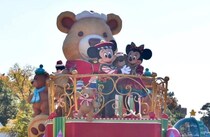 【クリスマス】東京ディズニーランドのパレードが今年から新しくなった！かわいすぎるミッキーマウスたちは必見。