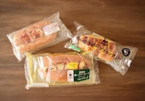 コンビニの「ソーセージパン」食べ比べ！セブン・ローソン・ファミマでいちばん食べ応えがあるのはどれ？《徹底レポ》