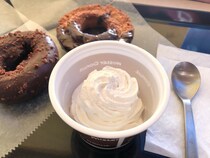 【ミスド】30円の"裏ワザ"でドーナツがもっと美味しくなるの知ってた？《実際に食べてみた》