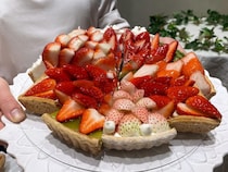 キルフェボンにイチゴの季節が到来！全国から集結した極上のイチゴタルト、注目4品を実食レビュー