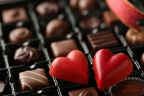 ぼる塾・田辺「可愛くて美味しい」"推し活"におすすめの300円台で買えるレトロな新感覚チョコって？