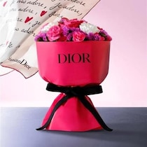 ディオールのノベルティ「フワラーブーケ」が超豪華！ホワイトデー前に届くよ