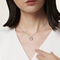 愛子さまもご愛用。皇室御用達ジュエリーブランド、実は1万円台から買えます。4万円以下で買えるアイテム3選