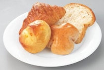 ステーキハウス「フォルクス」の"焼きたてパン"は週ごとに変わる！3月20日から31日までのラインアップは？