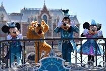 東京ディズニーシー25周年は"ジュビリーブルー"のきらめきに染まる♡ショーや映える空間に大興奮！見どころを予習《編集部レポ》