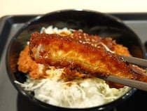 【松のや】500円の「味噌ロースかつ丼」を実食レビュー。クーポン使える今がお得。