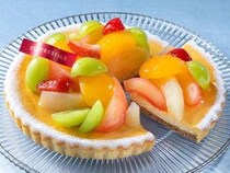 【FLOの日】8月は「夏のフルーツタルト」や「あんずのタルト」が登場！人気のプリンや焼き菓子もお得に。