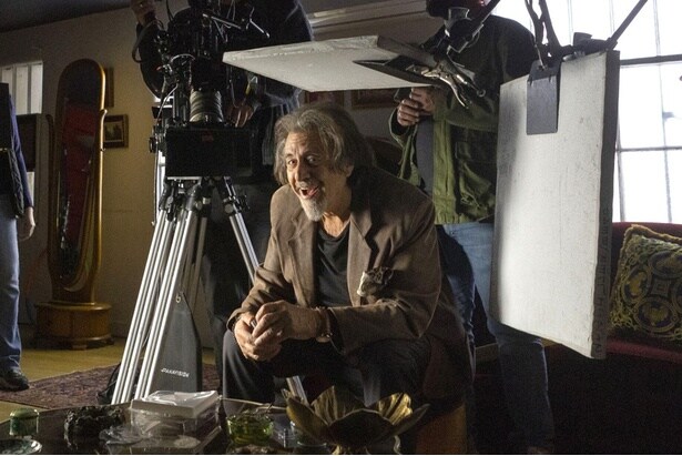 主人公を裏から支えるキーパーソンを渋く演じ切ったパチーノ