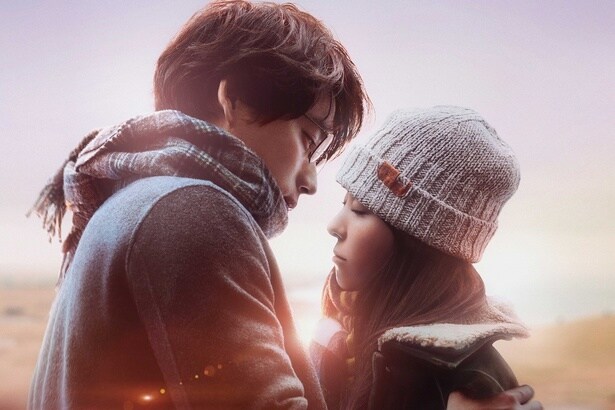 2人が抱える秘密に迫る!福士蒼汰&福原遥共演、スピッツの名曲から誕生した『楓』特別映像