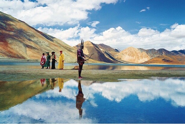 標高4250mと世界で最も高い位置にある塩湖として知られるパンゴン湾