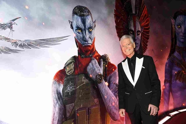 クオリッチ役のスティーヴン・ラング