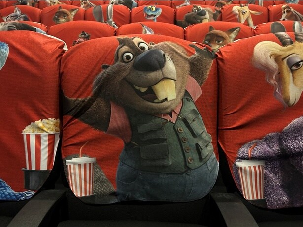 新キャラクターであるポッドキャスト配信者のビーバー、ニブルズ(TOHOシネマズ 日比谷)