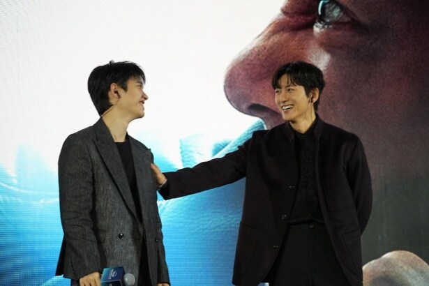 息の合ったやり取りに、思わず笑みをこぼれる2人