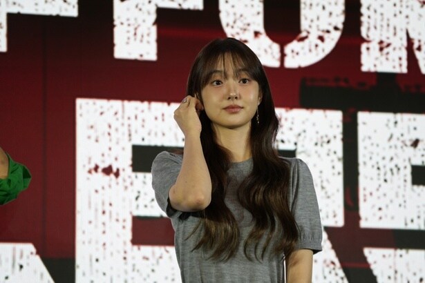 キム・ヘジュンは新シーズンで銃を扱うために、本格的なトレーニングを積み重ねたという