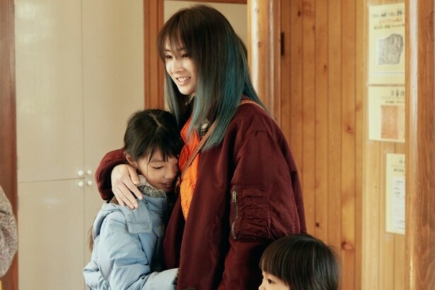 子ども2人を抱え、明日食べるものにさえ困る生活を送る夏希