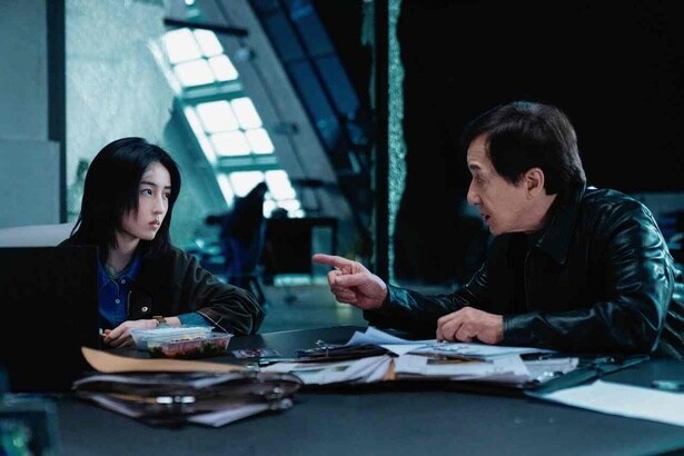 『シャドウズ・エッジ』は12月12日(金)より公開