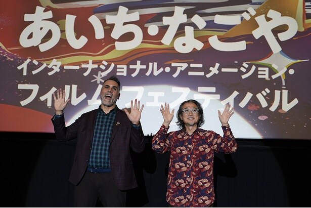 審査員を務めるオーブリー・ミンツ(写真左)と塩田周三(同右)