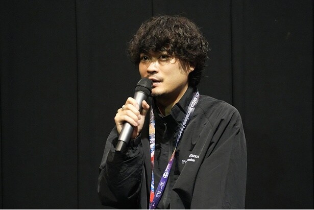 【写真を見る】社会問題を背景に描かれた映画『無名の人生』の制作を振り返った鈴木監督