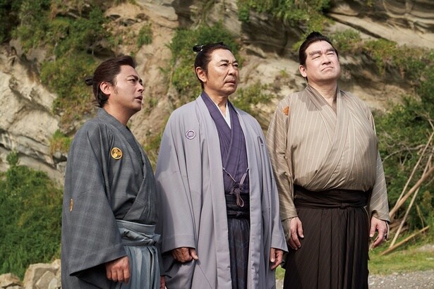 ペリー艦隊の黒船に乗り込もうとする吉田松陰たち