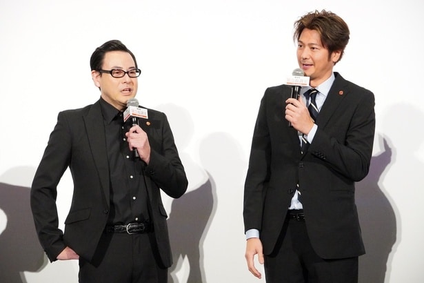 クランクアップの際には「泣いた」と声を揃えた“もつなべコンビ”