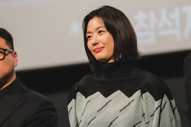 美しさと格好良さを兼ね備えたチョン・ジヒョン