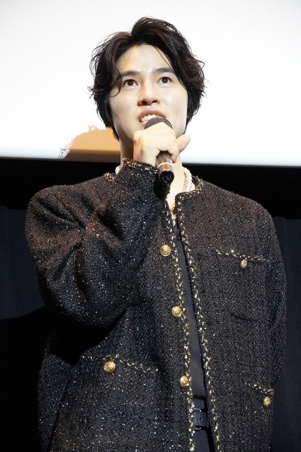 ニワトリの声も披露した土屋神葉