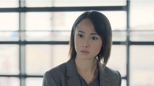 彼を焚きつける記者、福島美波(沢尻エリカ)