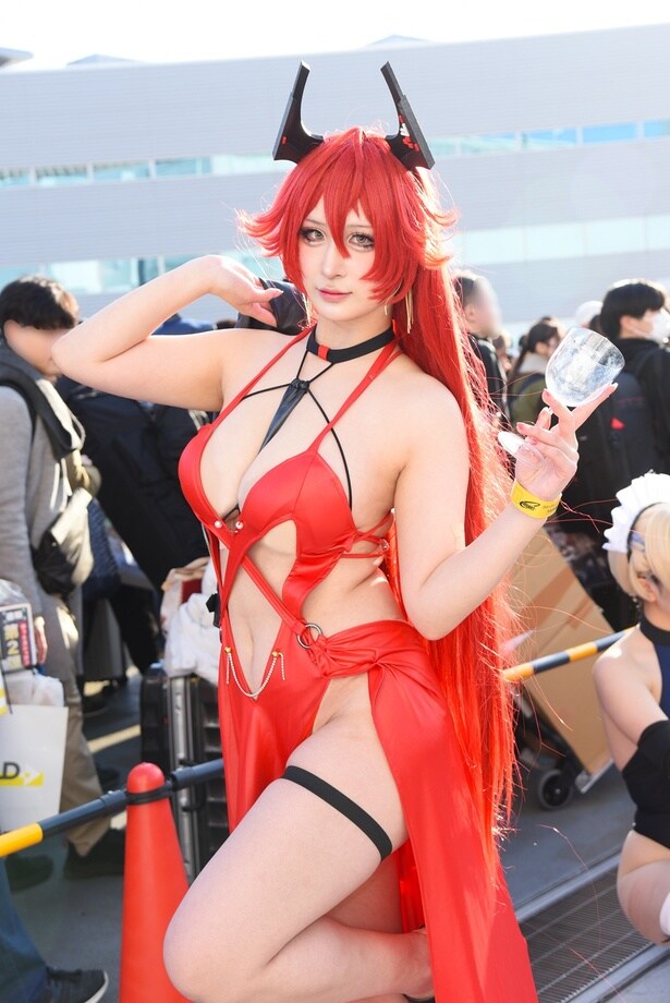 「勝利の女神：NIKKE」レッドフード／SOYEさん