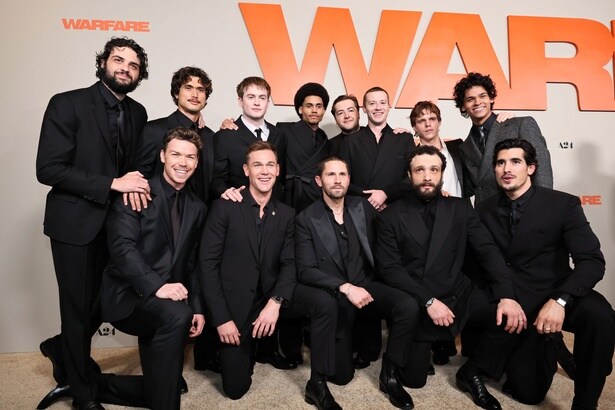 「戦争を美化しない」兵士本人たちと共に撮影した『ウォーフェア 戦地最前線』隊員役キャストの3ショットインタビュー