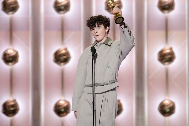 「アドレセンス」で助演男優所を受賞したオーウェン・クーパーは、16歳で史上最年少の受賞