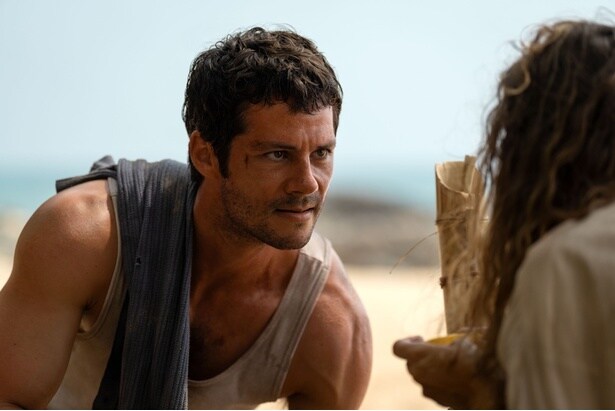 無人島でも我が物顔で振る舞おうとするブラッドリーだったが…