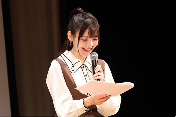 シリーズが大好きだという上坂が魅力を熱く語る場面も