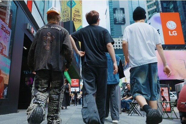 ワールドツアー中、メンバーの新しい素顔を発見できた?