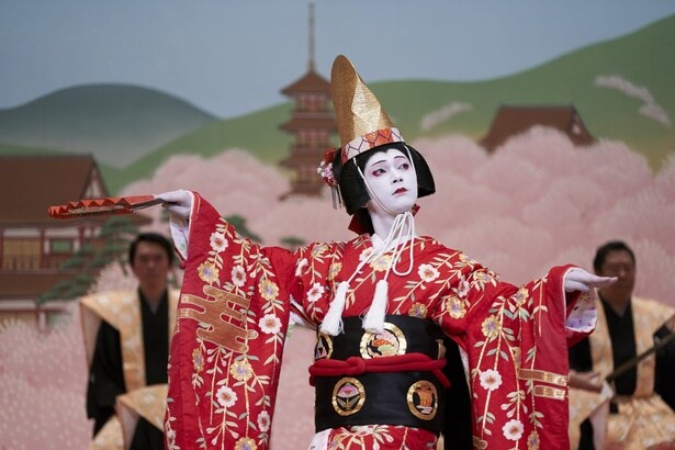 【写真を見る】公開から255日、『国宝』が邦画実写映画としては前人未到の領域に!