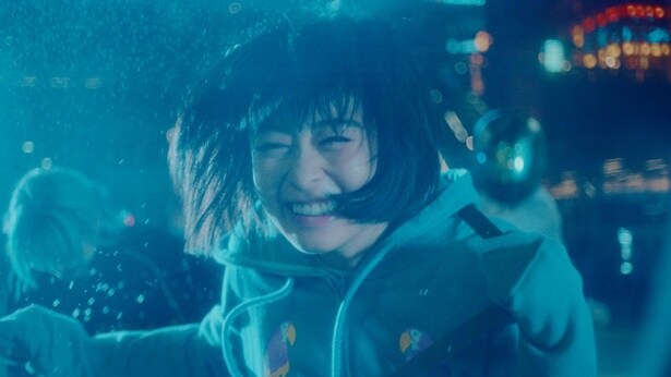 家を飛びだし、歌舞伎町にたどり着いた主人公、小林樹里恵(通称：じゅじゅ)