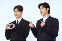 ユンホ「キラキラした20代も」チャンミン「アーティストとしてやるべきことをやってきた」東方神起 20th Anniversary Film『IDENTITY』公開記念舞台挨拶で思い出を語り笑顔！