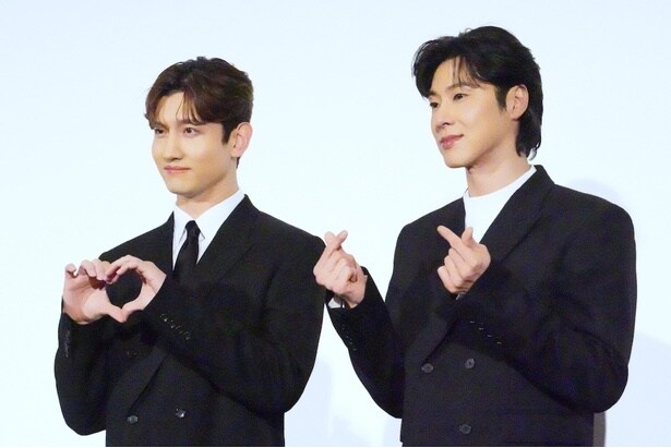 ユンホ「キラキラした20代も」チャンミン「アーティストとしてやるべきことをやってきた」東方神起 20th Anniversary Film『IDENTITY』公開記念舞台挨拶で思い出を語り笑顔！