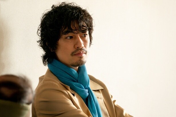 【写真を見る】脇を固める、塩野瑛久、青木柚、斎藤工の新場面写真も到着