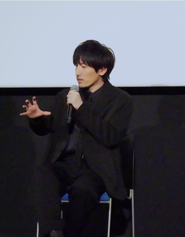 音楽の澤野弘之は「5年ぶりにハサウェイと向き合って制作ができてうれしかった」とニッコリ