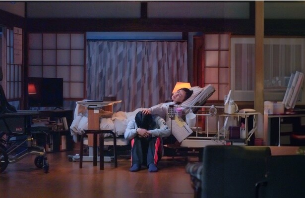 自分の将来と母親に対する責任感の間で苦しむ佑