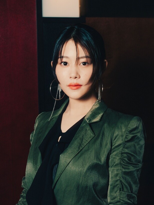 孤独を深めていくエルファバを力強い歌声で表現した高畑充希