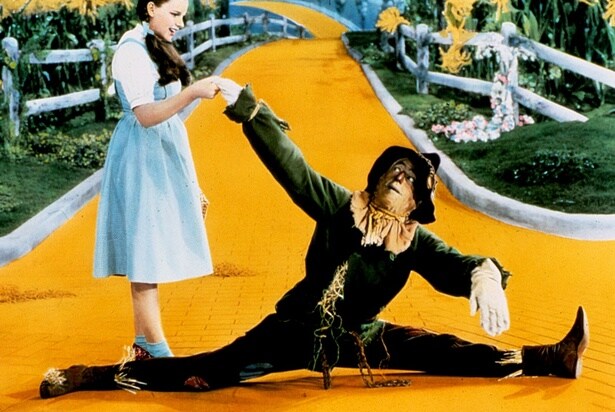 知恵が欲しいカカシ(『オズの魔法使』)