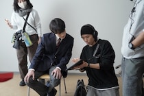 役さながらの“絆”をうかがわせる…あたたかな現場を切り取る『90メートル』メイキング写真