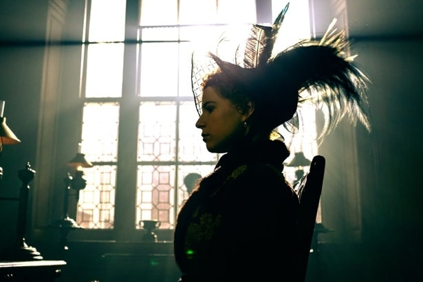 「TABOO/タブー」では未亡人の女性を演じた