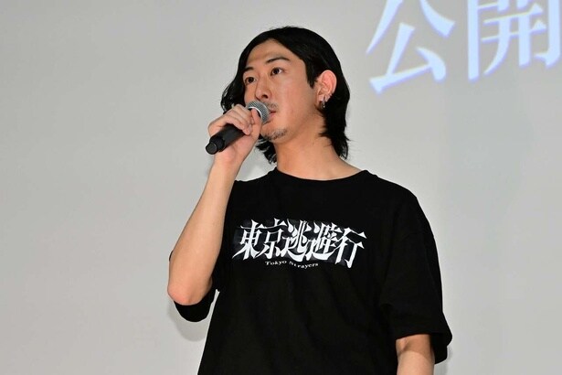 【写真を見る】綾野剛に「俺は彼の映画に出たい」と言わしめた24歳の新鋭監督、秋葉恋