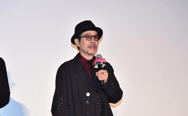 メガホンをとった田口トモロヲ