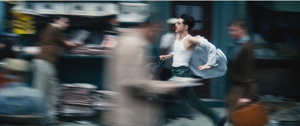 ニューヨークの街を駆け抜けるマーティ