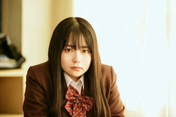 【写真を見る】引っ込み思案の主人公、愛役に山田杏奈
