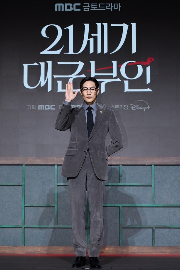 ヒジュとイアン大君の友人でありながら次第に変わっていくジョンウを演じたノ・サンヒョン