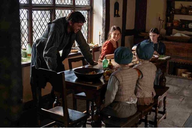 シェイクスピアの名作戯曲「ハムレット」の誕生秘話が語られる『ハムネット』